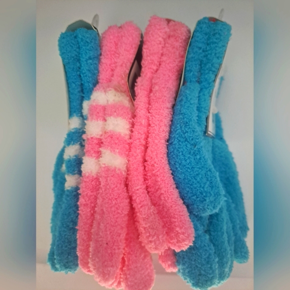NEW Super Soft Snugadoo Too Gloves Bundle (4) - Picture 4 of 6